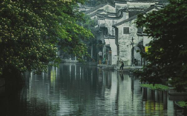 老公的妹妹二十多岁了，过年要给红包么？